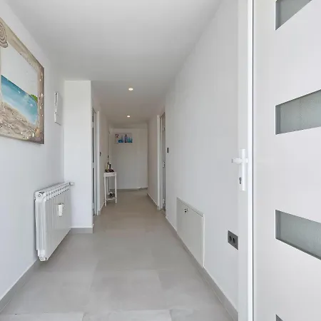 La Mer-4 By Interhome Daire